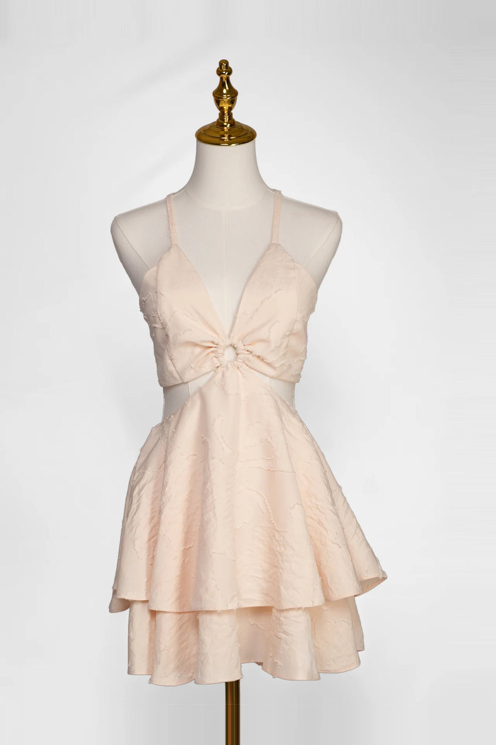 Arioma modelo 06, Crema. Maniquí · Vista principal
