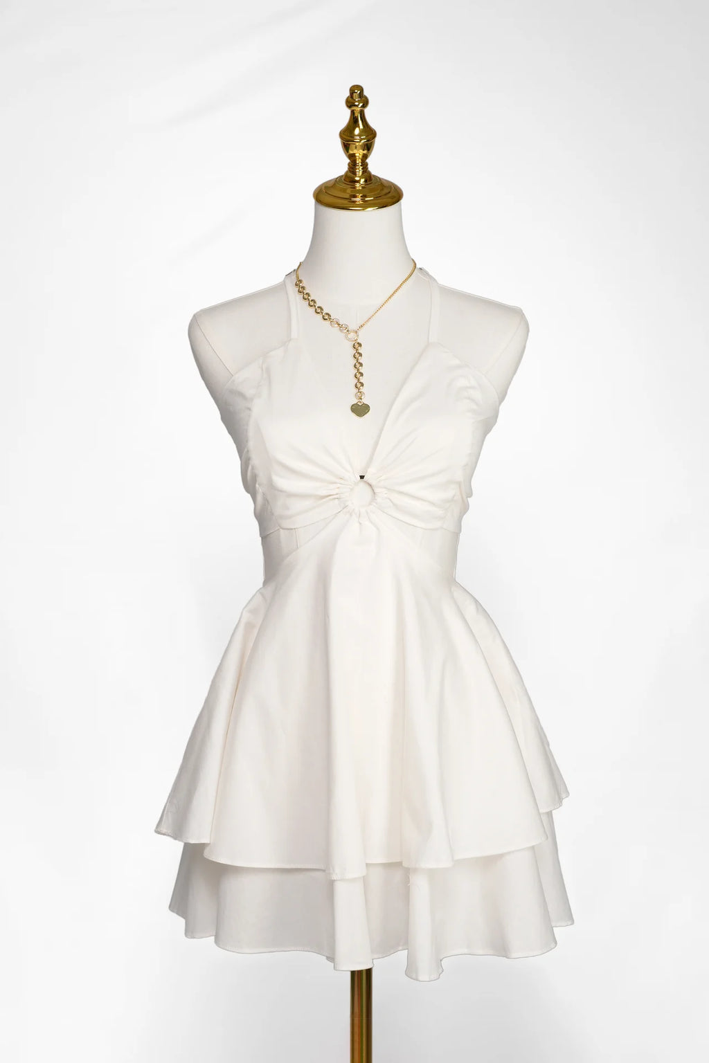 Arioma modelo 12, Blanco. Maniquí · Ángulo 02