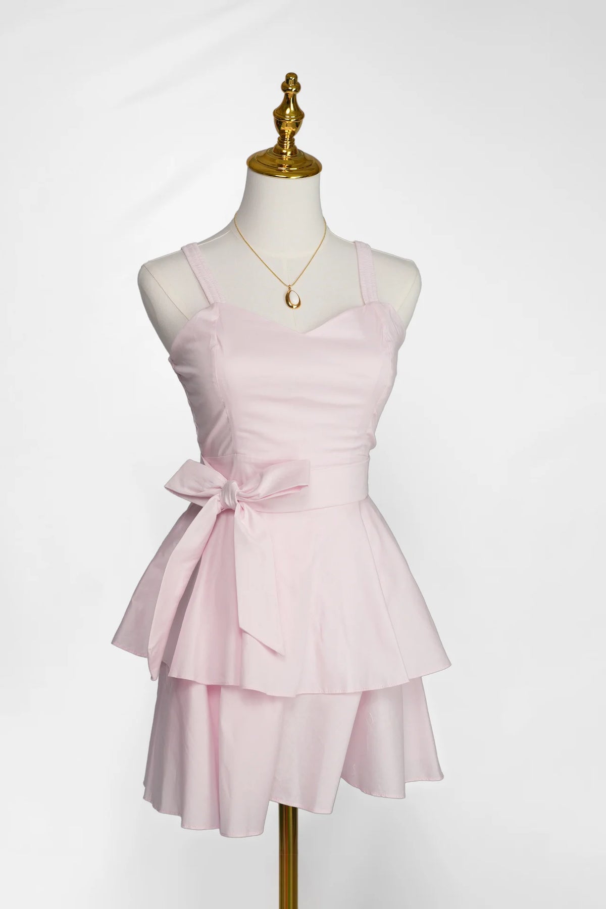 Arioma modelo 13, Rosa claro. Maniquí · Ángulo 02