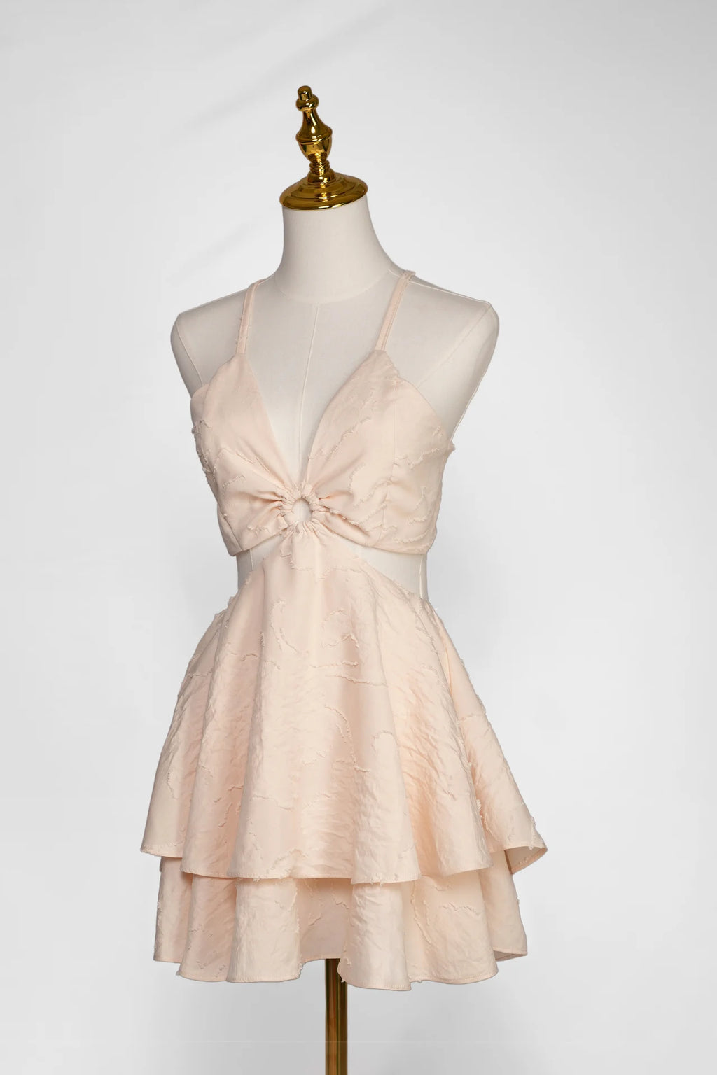 Arioma modelo 06, Crema. Maniquí · Ángulo 03
