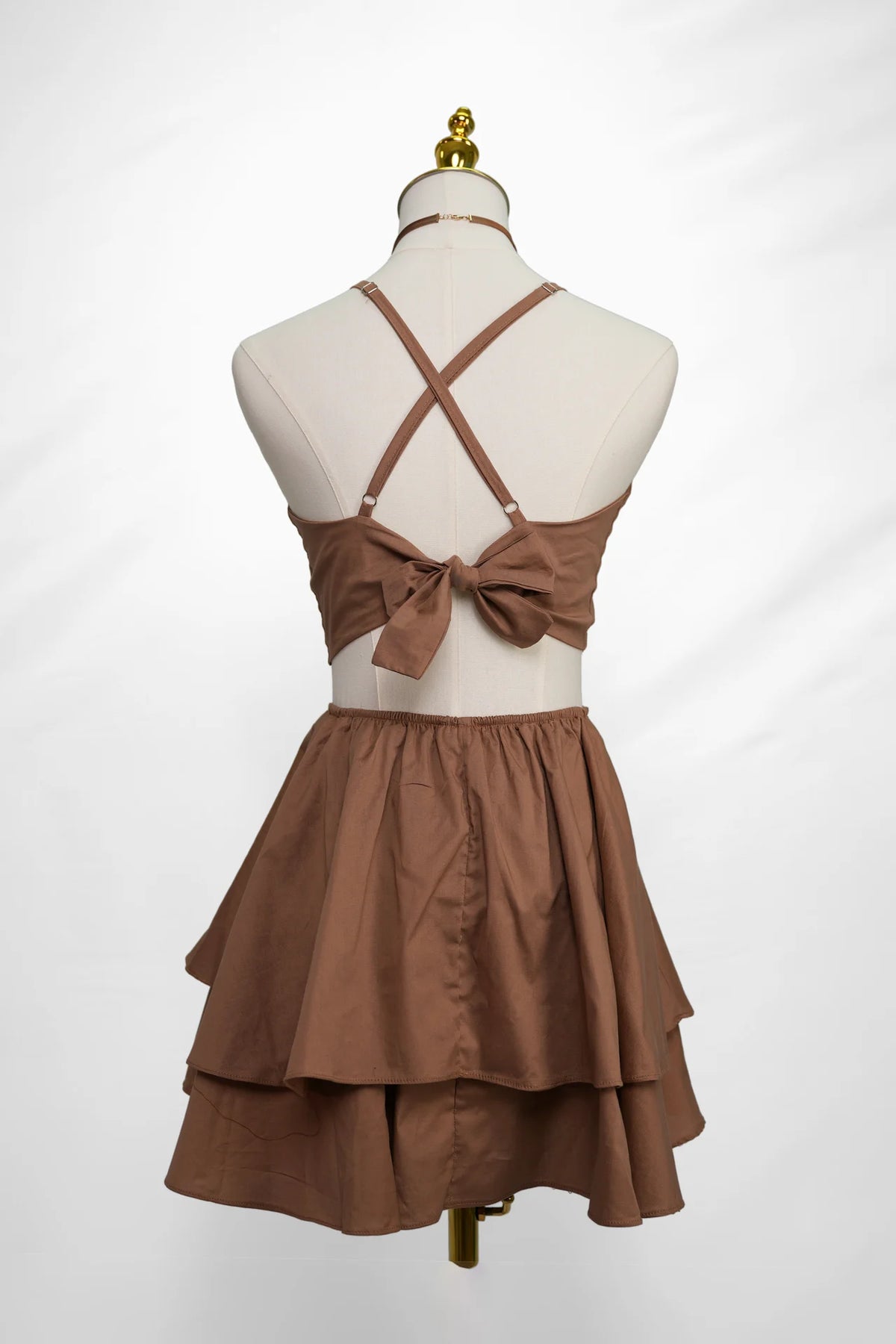 Arioma modelo 08, Marrón. Maniquí · Espalda