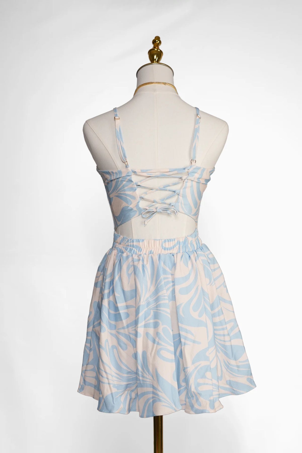 Arioma modelo 24, Azul y blanco. Maniquí · Espalda